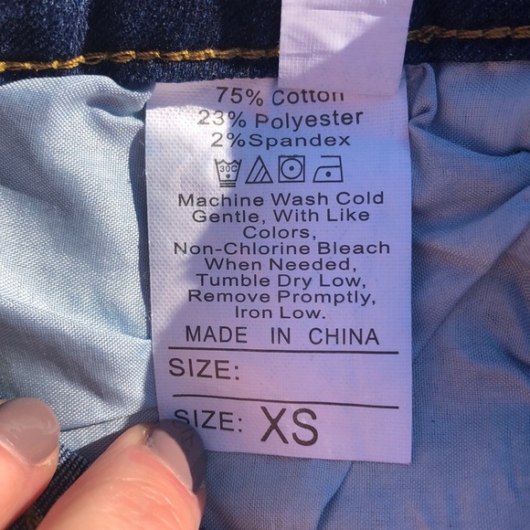 SHEIN Distressed High Rise Stretch Jeans - Picture 4 of 6